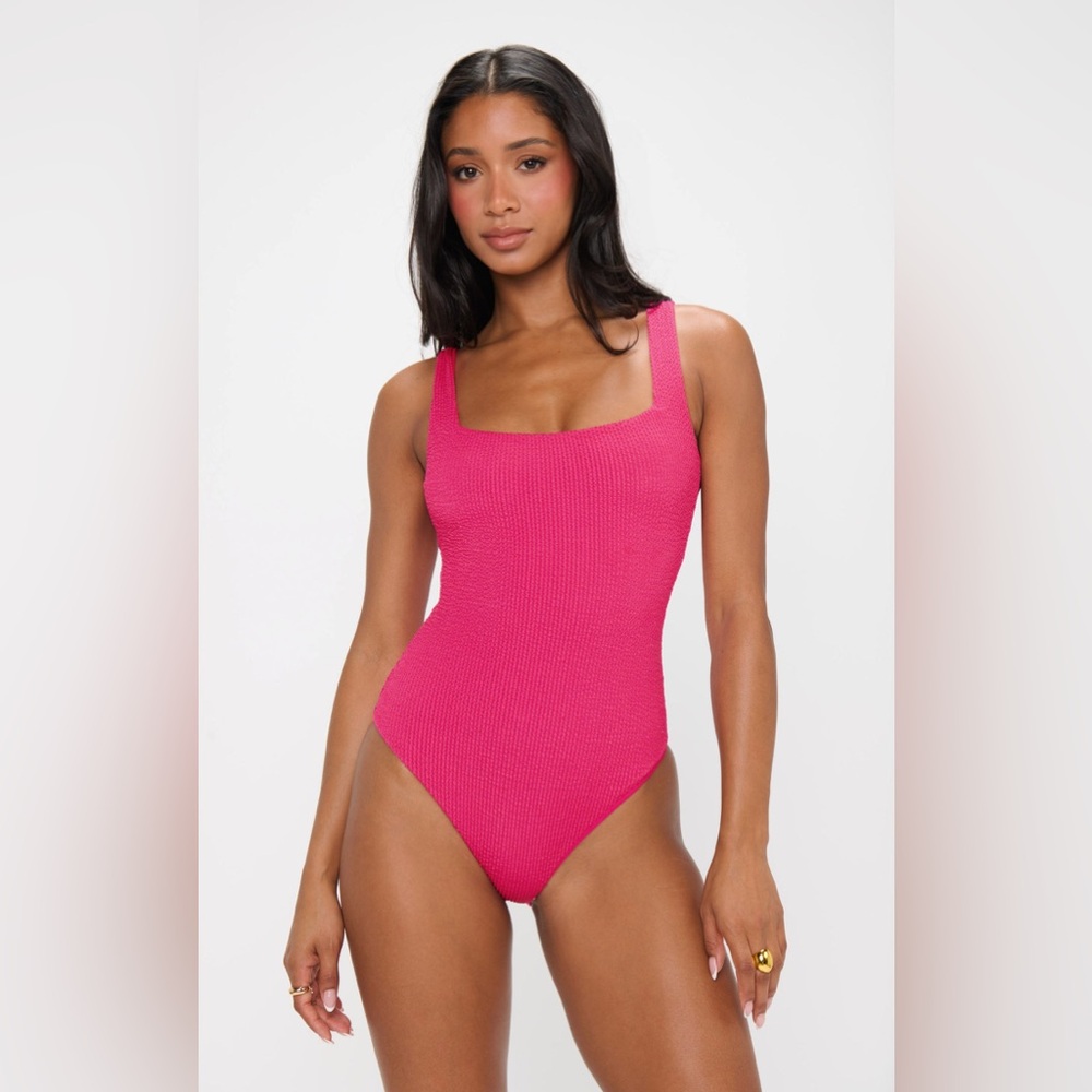 Show Me Your Mumu The Scrunch One Piece size Small S Hot Pink Dragonfruit nwot